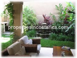 areas, parking garage, fully equipped, Santa Ana, Forum.