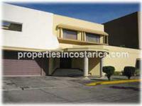 Santa Teresa's finest and Gourgeous Beachfront Villas