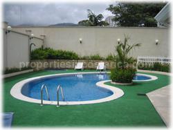Villas with guest house