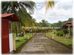 Atenas Costa Rica, Atenas real estate, Atenas realty, Atenas properties, Atenas estate, large, over a hectare, swimming pool, soccer field, ranch, social area, land with house, 1854
