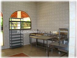 Atenas Costa Rica, Atenas real estate, Atenas realty, Atenas properties, Atenas estate, large, over a hectare, swimming pool, soccer field, ranch, social area, land with house, 1854