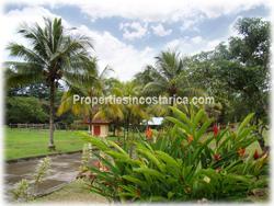 Atenas Costa Rica, Atenas real estate, Atenas realty, Atenas properties, Atenas estate, large, over a hectare, swimming pool, soccer field, ranch, social area, land with house, 1854