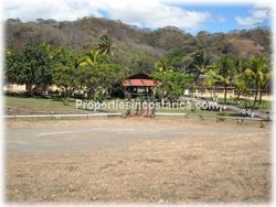 Atenas Costa Rica, Atenas real estate, Atenas realty, Atenas properties, Atenas estate, large, over a hectare, swimming pool, soccer field, ranch, social area, land with house, 1854