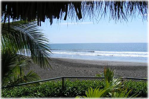 ocean views, beach real estate, three bedroom houses, central pacific real estate, luxury single-family homes, huge pool, beachfront