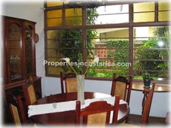 Cariari Costa Rica, Cariari real estate, near schools, golf, shopping, exotic houses, exotic homes, retro style houses, vintage home, 70 style house, late 70s house, fixer upper homes, Costa Rica real estate, 1853