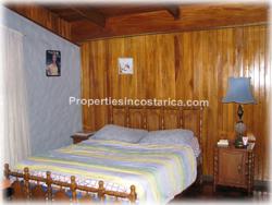 Cariari Costa Rica, Cariari real estate, near schools, golf, shopping, exotic houses, exotic homes, retro style houses, vintage home, 70 style house, late 70s house, fixer upper homes, Costa Rica real estate, 1853