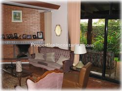 Cariari Costa Rica, Cariari real estate, near schools, golf, shopping, exotic houses, exotic homes, retro style houses, vintage home, 70 style house, late 70s house, fixer upper homes, Costa Rica real estate, 1853
