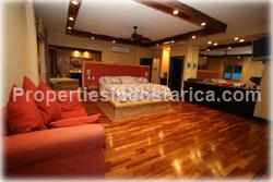Costa Rica vacation villa, rainforest vacation home, Manuel Antonio, swimming pool, jungle villa