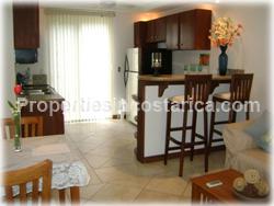 Costa Rica real estate, Costa Rica vacation rentals, condos for rent, short rentals, swimming pool, Tamarindo Beach Costa Rica