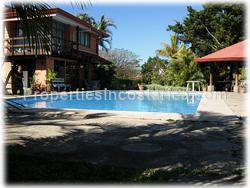 Detached house for rent, Santa Ana condo, green areas, security, supermarkets,