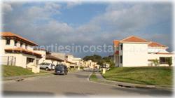 Santa Ana for sale, golf community, gated, opportunity, brand new, pool, upscale, location, malls, banks, schools, business centers, 1624