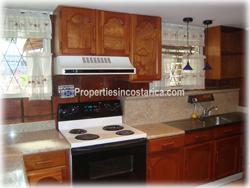 Escazu real estate, country homes, Costa Rica real estate, Escazu Costa Rica, hardwood, rock, clay, near shopping, multiplaza, cima, 1844
