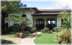 Costa Rica real estate, Dominical Costa Rica, Dominical foro sale, luxury home, swimming pool, ocean view, furnished