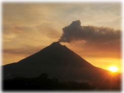 Costa Rica real estate, Costa Rica vacation rentals, Arenal volcano rentals, Arenal Volcano, Arenal lake, vacation cottage for rent