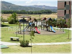 Condo for sale, Alajuela Real Estate, Campo Alto, option to buy, available, pool, parking spaces,