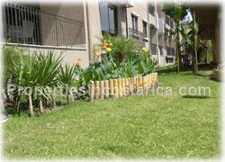 Santa Ana real estate, condo in Santa Ana, Lindora, Lindora real estate, Lindora strip, pool, community, 1494