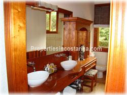 Atenas real estate, Atenas for sale, Atenas community, roca verde atenas, retirement homes costa rica, Atenas Costa rica, swimming pool, mountain views, furnished, appliances, 1825