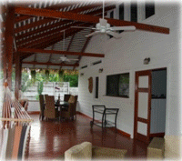 ome with Guesthouse and Pool, Priced to Sell!