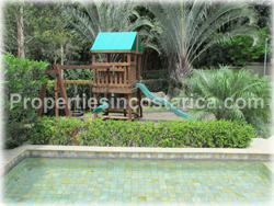 Costa Rica real estate, Escazu Costa Rica, for rent, gated community, swimming pool, high quality, luxury rentals Costa Rica