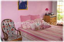 Golf community home, Cariari for sale, Cariari golf neighborhood, Cariari real estate, 5 bedroom, family home, gardens, fountains, ample, spacious, security, internet, privacy, international schools, 1451