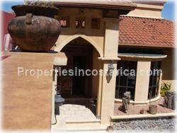 Escazu Costa Rica, Escazu real estate, home for rent, 3 bedroom, city views, Multiplaza, Paco, World Gym
