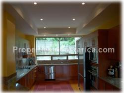Condo for Sale, Santa Ana for sale, Santa Ana condo, Tennis court, security, privacy,pool, green areas,24