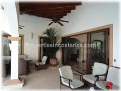 Costa Rica luxury estate, Ocean view home, Ojochal Costa Rica, Luxury ocean view home, swimming pool, coastal highway access, Costa Rica beach home