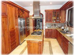 Costa Rica luxury estate, Ocean view home, Ojochal Costa Rica, Luxury ocean view home, swimming pool, coastal highway access, Costa Rica beach home