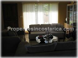 Santa Ana for sale, Santa Ana homes, Santa Ana real estate, TV room, family room, Santa Ana residencial, Santa Ana gated community, 1713