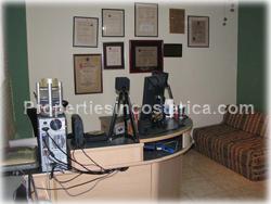 Santa Ana for sale, Santa Ana homes, Santa Ana real estate, TV room, family room, Santa Ana residencial, Santa Ana gated community, 1713