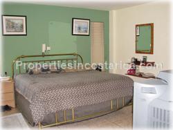 Santa Ana for sale, Santa Ana homes, Santa Ana real estate, TV room, family room, Santa Ana residencial, Santa Ana gated community, 1713