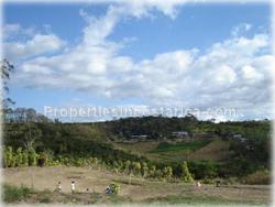 Naranjo for sale, Naranjo real estate, mountain property, investment potential, mountain view, high ceilings,