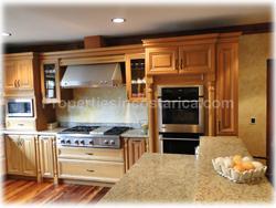 Costa Rica real estate, Luxury homes Costa Rica, Curridabat Costa Rica, Colonial style homes, large gardens, near city
