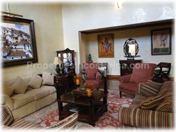 Costa Rica real estate, Luxury homes Costa Rica, Curridabat Costa Rica, Colonial style homes, large gardens, near city