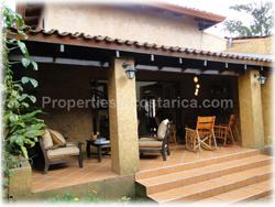 Costa Rica real estate, Luxury homes Costa Rica, Curridabat Costa Rica, Colonial style homes, large gardens, near city
