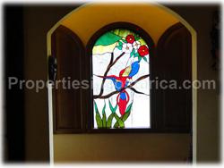 Costa Rica real estate, Luxury homes Costa Rica, Curridabat Costa Rica, Colonial style homes, large gardens, near city