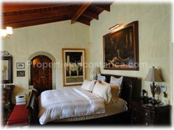 Costa Rica real estate, Luxury homes Costa Rica, Curridabat Costa Rica, Colonial style homes, large gardens, near city
