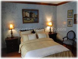 Costa Rica real estate, Luxury homes Costa Rica, Curridabat Costa Rica, Colonial style homes, large gardens, near city