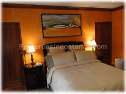Costa Rica real estate, Luxury homes Costa Rica, Curridabat Costa Rica, Colonial style homes, large gardens, near city