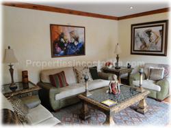 Costa Rica real estate, Luxury homes Costa Rica, Curridabat Costa Rica, Colonial style homes, large gardens, near city