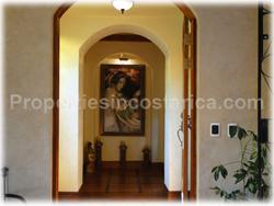Costa Rica real estate, Luxury homes Costa Rica, Curridabat Costa Rica, Colonial style homes, large gardens, near city