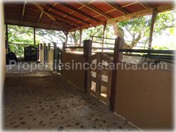 Dominical Costa Rica, Dominical Real Estate, Costa Rica Beach Hotel for Sale, Swimming pool, Equestrian Center, Ocean view