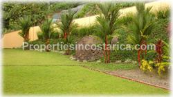 Dominical Costa Rica, Dominical Real Estate, Villa for rent, for sale, vacation rental villa, oceanfront villa beachfront, swimming pool, fully furnished
