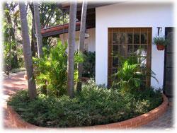Front Of House in Escazu