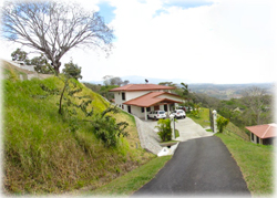  Costa Rica real estate, Atenas Costa Rica, Homes for Sale, Roca Verde Atenas, swimming pool, gated community