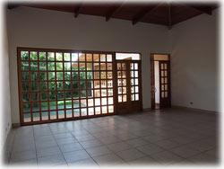Costa Rica real estate, Costa Rica Escazu rentals, homes for rent, one level home, single family home, secure neighborhood