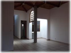 Costa Rica real estate, Costa Rica Escazu rentals, homes for rent, one level home, single family home, secure neighborhood