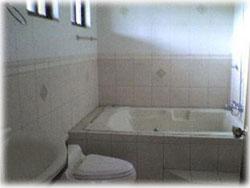 Costa Rica real estate, Escazu condo for rent, Escazu rentals, Escazu gated community, Guachipelin, Multiplaza, Cima