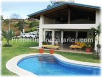 The ideal country home with pool at world's best weather!