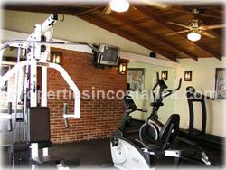 Escazu apartments for rent, short term rentals, vacation rentals, swimming pool, kitchen, security, gym, Multiplaza, Cima, walking distance, Escazu downtown, Escazu Costa Rica
